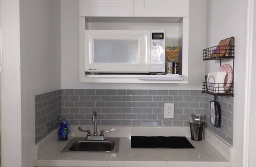 Harbor Apartment | The Welcome Room Guest Suite-Quiet, Private & Safe CONVENIENT:LGB Knott's Disney