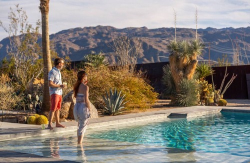 Twentynine Palms House | The Wheelhouse: Mid-Century Art Retreat with Pool