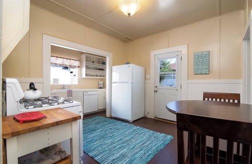 Morro Bay House | Three Historic Cottages, One Perfect Stay in the Heart of Morro Bay