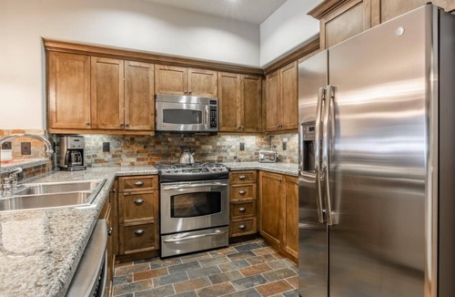 Woodwinds House | Three-Level Townhome with Golf Course Views!