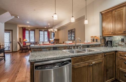 Woodwinds House | Three-Level Townhome with Golf Course Views!