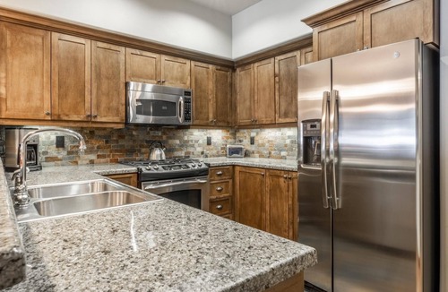 Woodwinds House | Three-Level Townhome with Golf Course Views!