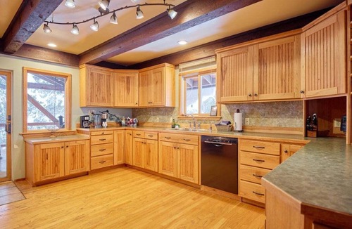 Ardenvoir House | Timbercrest Lodge - Hot Tub Nights, Mountain Air