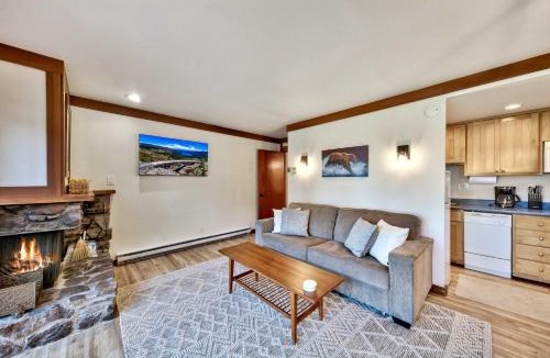 Tahoe City House | TML 04 - Beautiful 1 BR Condo in Tahoe City