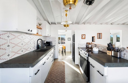 Joshua Tree Cabin | Tranquil Starlight Sanctuary