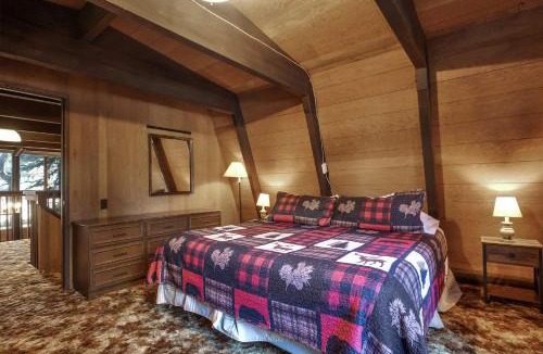 Truckee House | Truckee Cabin Getaway - Sleeps 6