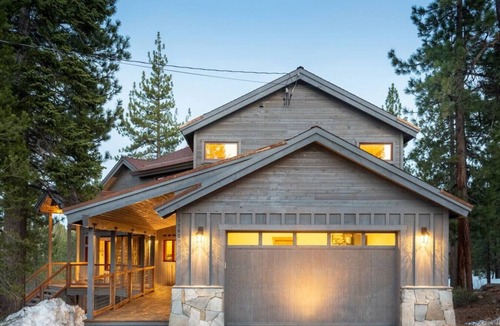 Truckee House | Truckee House · Gorgeous Mountain Oasis, Hot Tub & Chef`s Kitchen