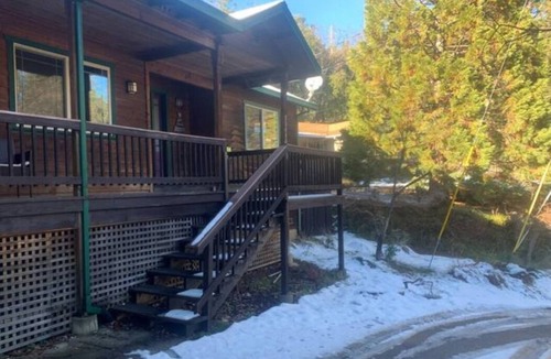 Twain Harte Cabin | Twain Harte, Sugar Bear Cabin near snow parks and Dodge Ridge. Cozy Cabin