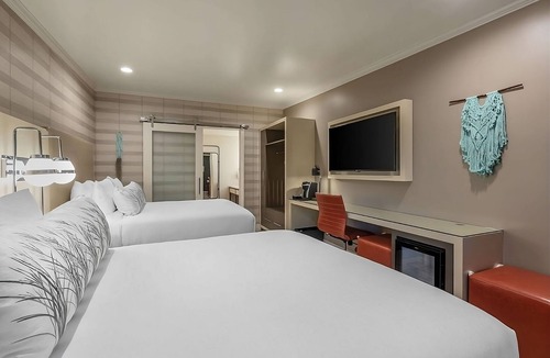 Southeast Torrance Hotel | Two Stylish Rooms, Four Queen Size Beds, Fitness Center, Chill Spots, Parking