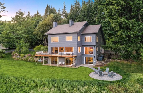 Underwood House | Unbeatable Mountain and River Views @pinpointstays