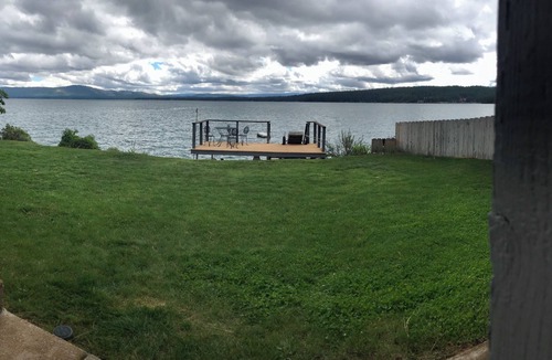 Westwood House | Unforgettable Lakefront 5+Bedroom in Lake Almanor