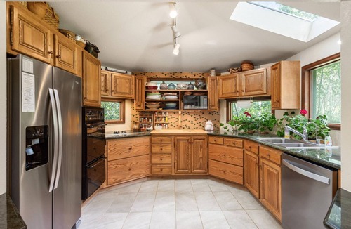 Aspen House | Unique Mountain Home! Spacious Deck & Hot Tub, Wood Stoves, Balconies with Tranquil Forest Views