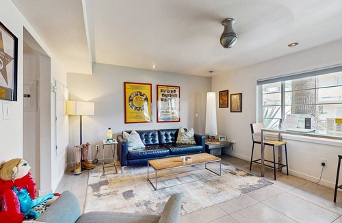 Old Las Palmas Apartment | Updated modern condo w/shared pool & mountain views - near downtown