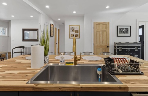 Brockway Other | Upscale Cabin for Large Groups Perfect Getaway
