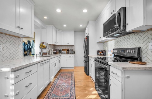 Los Angeles House | Upscale Townhome in Gated Community, SoFi Stadium, Inglewood - 3bed/3bath