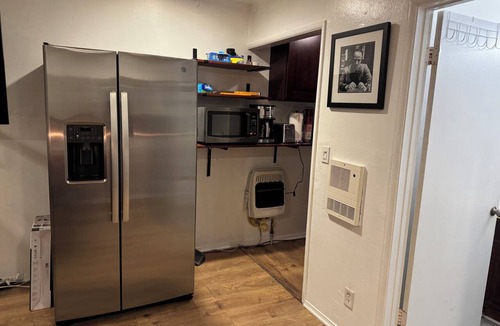 Venice Apartment | Venice Beach Studio Steps from the Ocean & Boardwalk