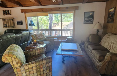 Twain Harte House | Very Nice home walking distance to downtown restaurants and activities