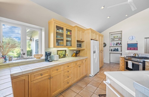 Kenwood House | Vineyard Villa w/Pool, Spa & Bocce Ball +Mins to Park & Dining | Lawndale Manor