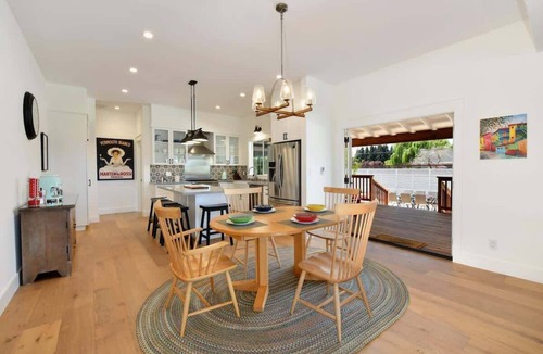 Healdsburg House | Vineyard Vue - Wine Tastings Included