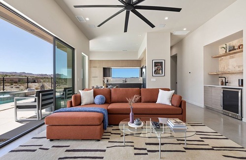 Panorama Heights House | Vista B at Panorama Villas by Fieldtrip - Luxury 2br w Pool and Views