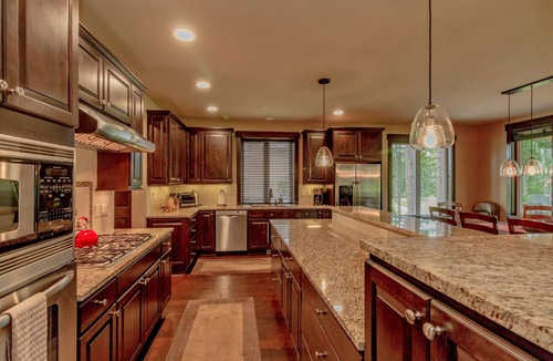 Cle Elum House | Walk to the Winery! On the Golf Course in Suncadia! Hot Tub | Up to 33% Off!
