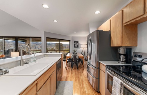 Wapato Point House | Wapato Point Resort home with hot tub and views