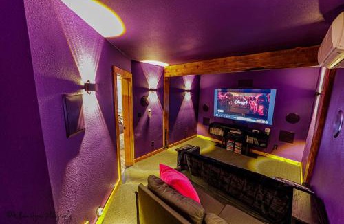 Lewis County Ski Chalet | Welcome to Raven Ridge Lodge - where time slows