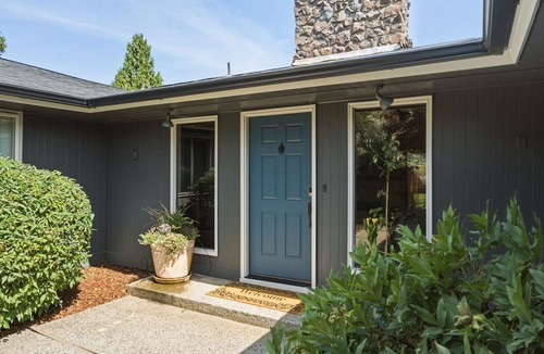 Wenatchee House | Wenatchee Rental | Pool+Hot Tub | Sleeps 8