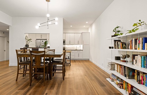 West Los Angeles Apartment | West LA Luxury 2BD/2BA w/Patio, Parking, W/D+Pool