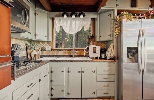 Crestline Cabin | Whispering Pines Lake & Mountain A-Frame Cabin