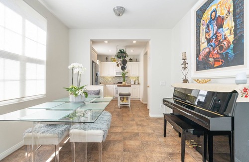 Oak Creek House | Whole House Long Term 3BR Suite Rental 1,330 Sq Ft Irvine Min 12 months
