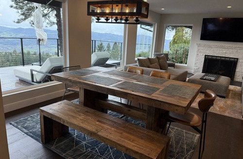 Angwin House | Wine Country Retreat on Howell Mountain – Valley Views, Outdoor Living & GYM.
