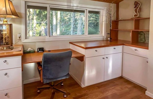 Adelma Beach House | Woodland Retreat, Water Views, Sleeps 6 & Near ONP