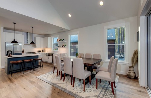 Roslyn House | Woodside Retreat in Suncadia - 90 min from SEA - Pet Friendly