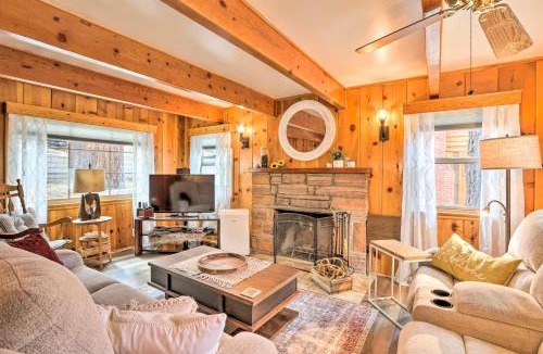 Wrightwood House | Wrightwood Cabin w/Cozy Interior!