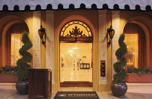 Lower Nob Hill Condo | Wyndham Canterbury | Three 3BR/2BA Presidential Suites
