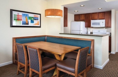 Townsite Resort | Wyndham Oceanside Pier-Beautiful 2 bedroom-Sleeps 6!
