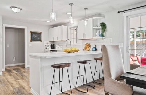 Yakima House | Yakima luxury with game room and heated pool - POOL OPEN MAY-SEPT