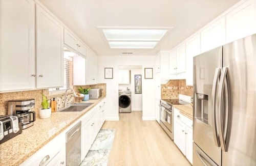 Oakhurst House | Yosemite Mountain Escape - HotTub, Pool Table, Gazebo, Scenic Views, Bass Lake