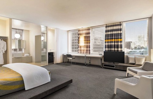 Financial District Hotel | Your Home Away from Home! Dog-friendly Property!