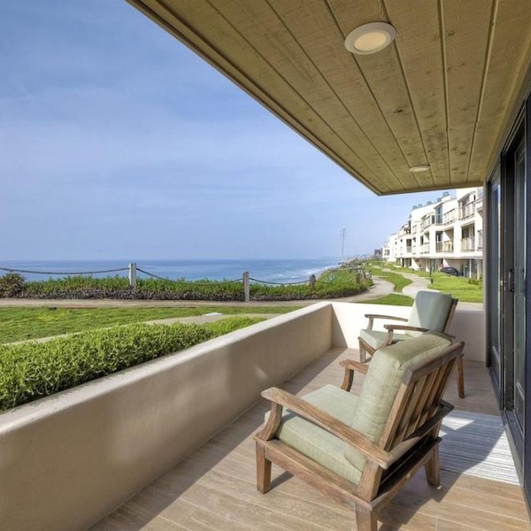 Oceanfront Luxury, Fully Remodeled, Five-Star