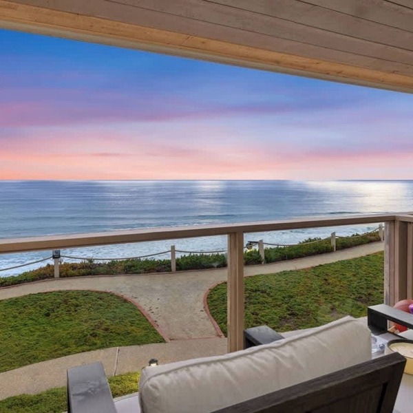Oceanfront Luxury Living | Direct Beach Access