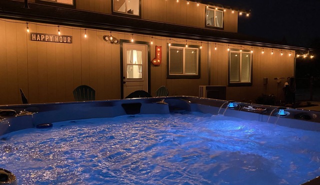 ▼・ᴥ・▼ Cute Pet friendly Barn near Yosemite with a Spa