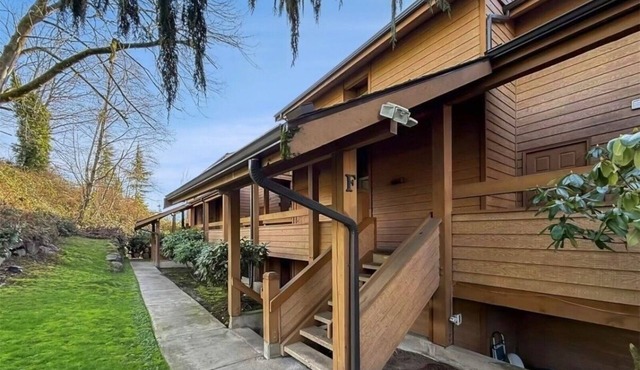 1-bedroom condo with gas heat