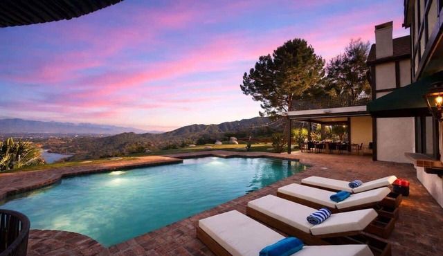 195-Encino Lux Hills Estate/Lake View, Saltwater Pool & Spa