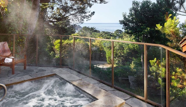 2/2 Resort in Carmel, Hot Tub. Pool, Bar, Balcony