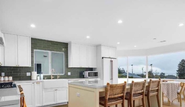 2 Bedroom Aptos Home With Ocean View!