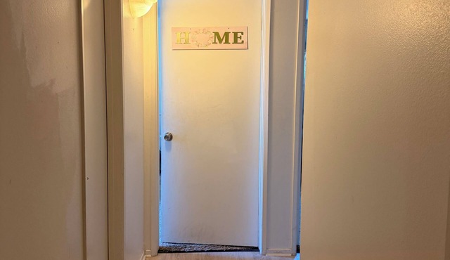 2-bedroom studio in lovely Lancaster for your stay