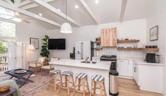 2 charming homes on 1 property, w hot tub