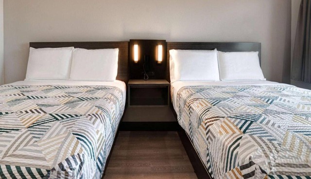 2 Full Beds | Non-Smoking, Micfridge